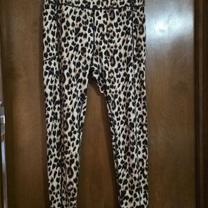 Victoria's Secret Leopard Print Leggings